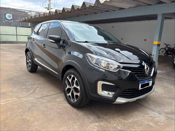 RENAULT CAPTUR 1.6 16V SCE FLEX INTENSE X-TRONIC RENAULT CAPTUR 1.6 16V SCE FLEX INTENSE X-TRONIC